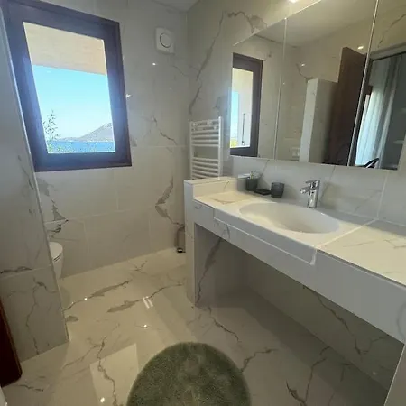La Casa Pucci - Luxury Villa- Waterfront - Porto-vecchio Willa